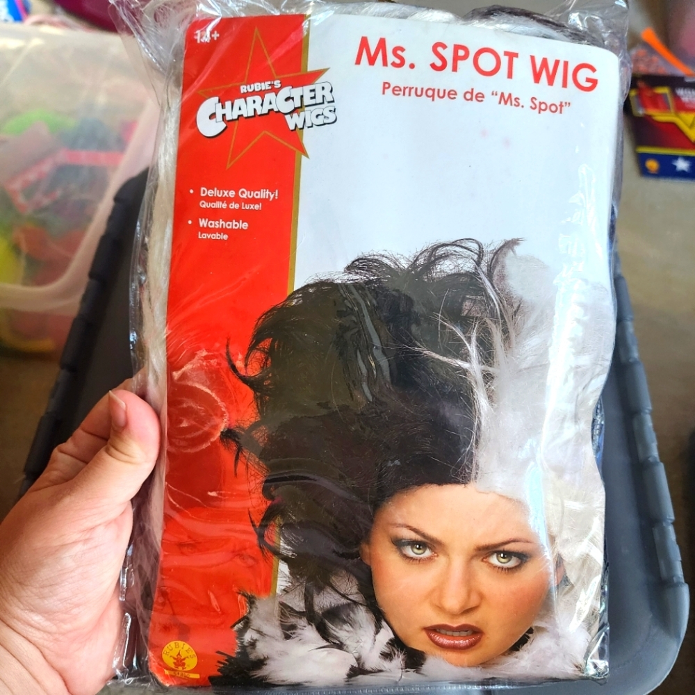 Cruella de Ville wig